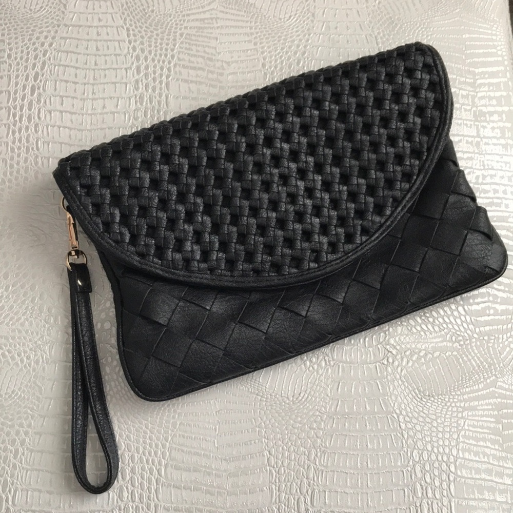 Vegan Urban Expressions Clutch